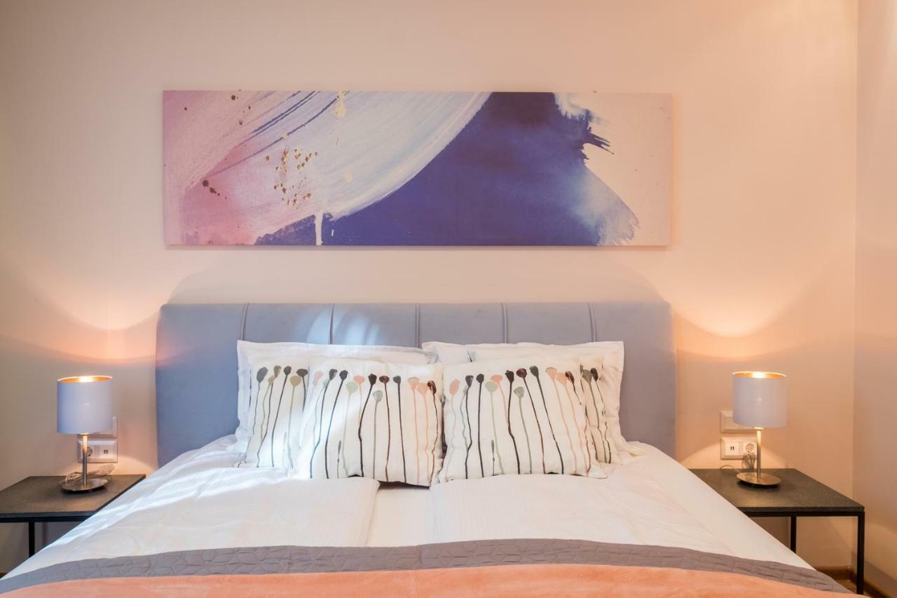 Cozy 3-Bedroom With Stylish Comfort And Chic Decor София Экстерьер фото